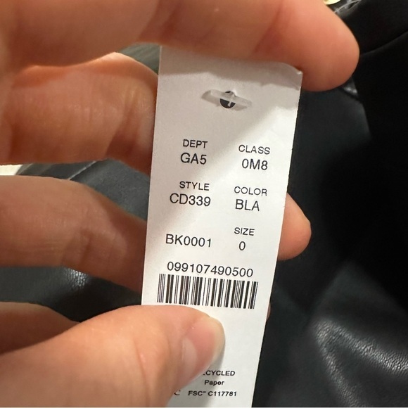 J crew Center-pleat mini skirt in faux leather - Picture 5 of 5